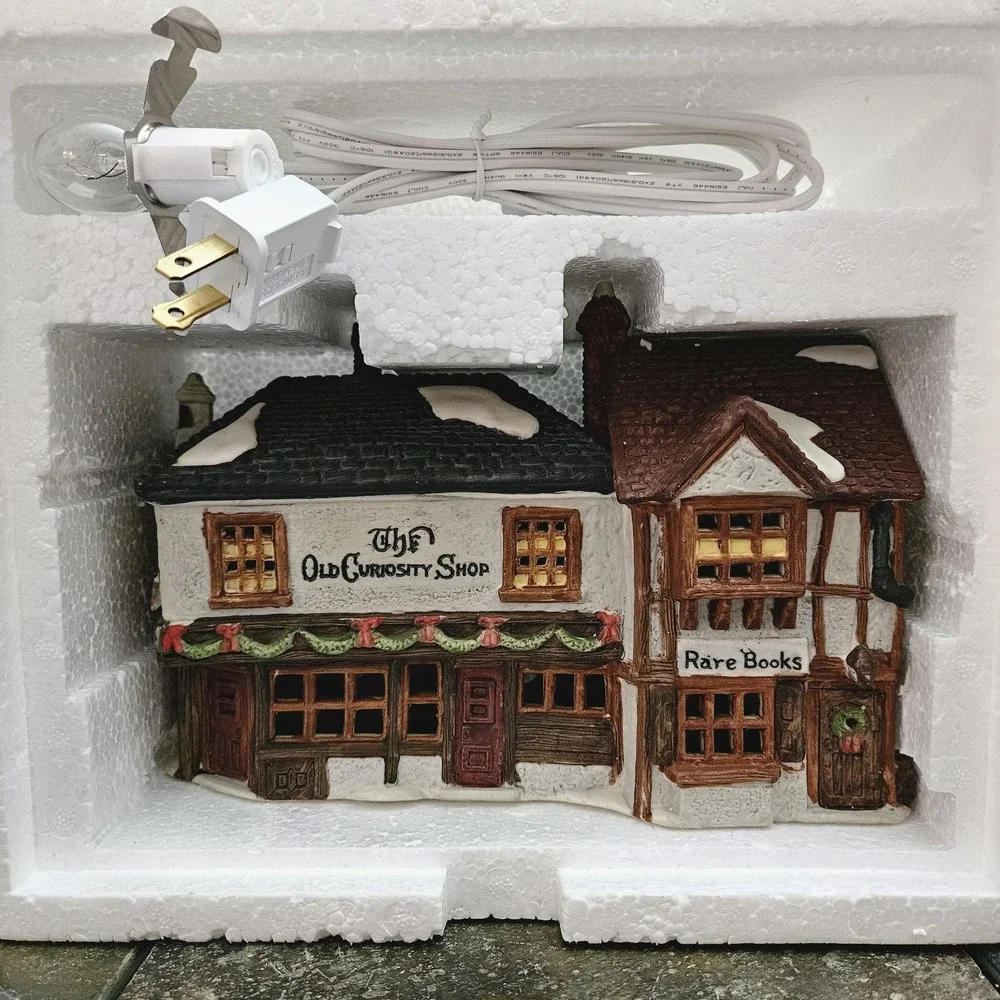 Dept 56 Dickens Village Old Curiosity Shop Retired w/ Box Insert Cord Bulb
